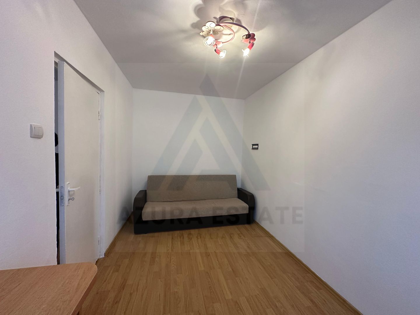Apartament 2 camere bucatarie inchisa si baie cu geam pe Nicolae Iorga - Poză 6