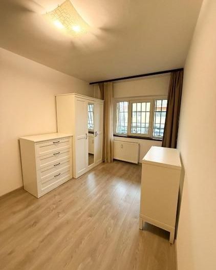 Apartament 3 camere | 64 mp | Zonă liniștită, excelent conectată - Poză 3
