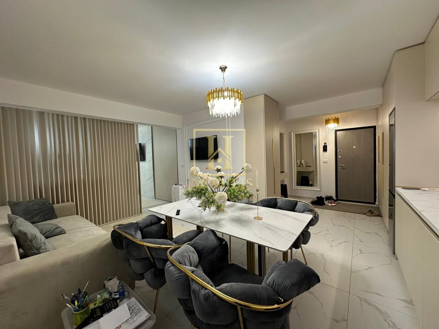 Apartament de Lux 2 camere 57 mp Bucium Visan 83500 euro - Poză 2