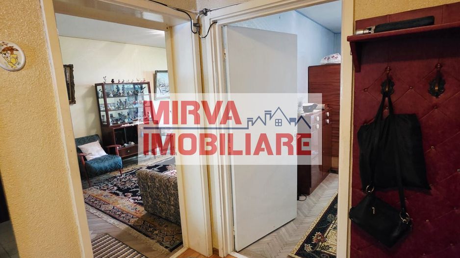 Apartament 3 camere, decomandat, parter, zona Republicii - Poză 2