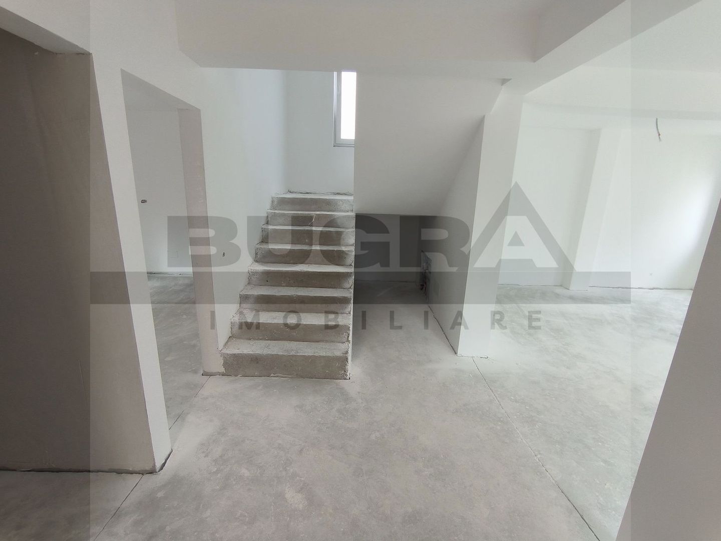 Casa individuala 172 mp utili, 440 teren, zona Dezmir - Poză 4