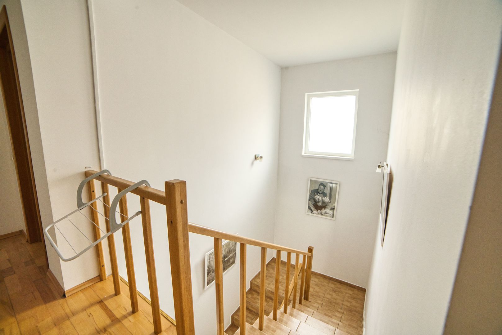 Casa complet mobilata 5 camere 3 bai curte generoasa - Poză 20