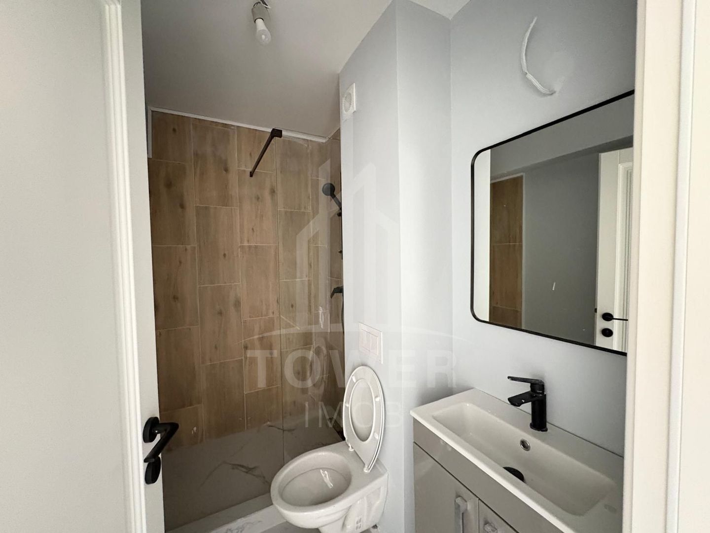 Apartament 2 camere – 42 mp – bloc renovat integral – Sibiu, cartier Lazaret - Poză 9