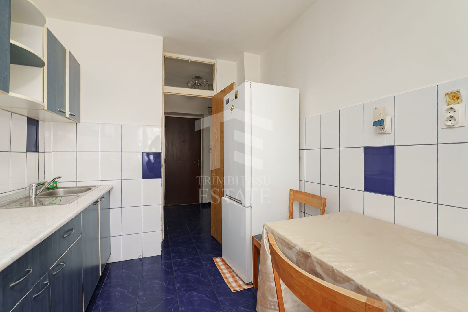 Apartament de vanzare 3 camere - Teiul Doamnei. - Poză 10
