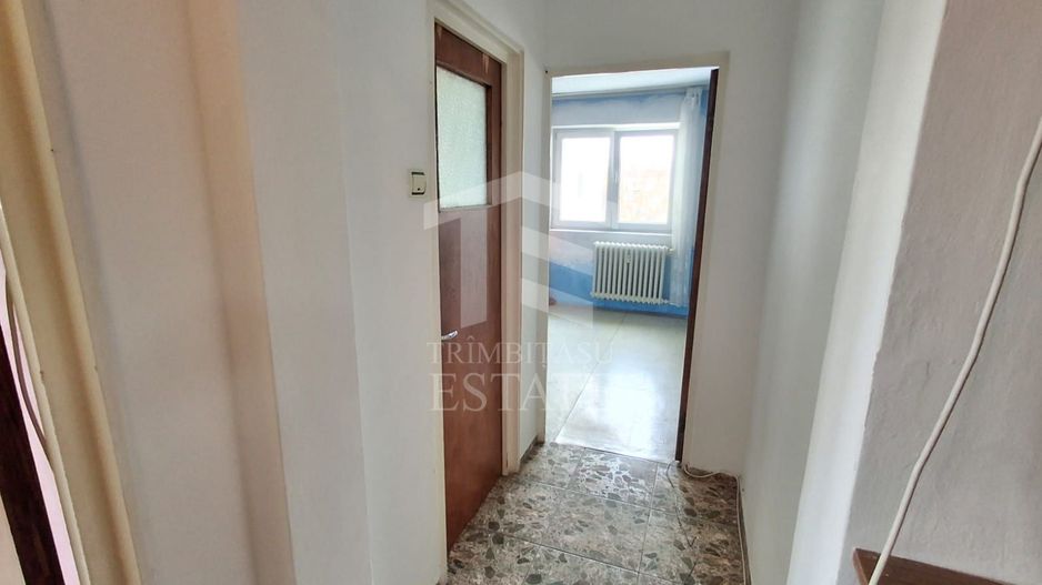 Apartament de vanzare 2 camere decomandat   Luica 35. - Poză 3