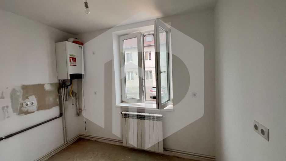 Apartament 2 camere renovat/ Decomandat+ Pivniță 16 mp-Turnisor-Metro - Poză 3