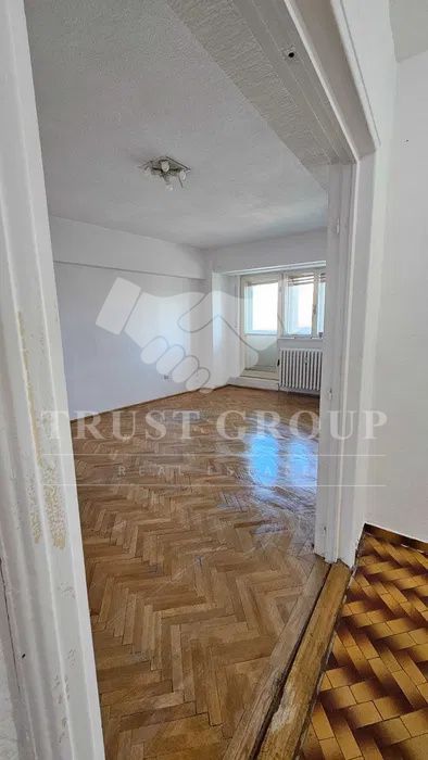 Apartament 4 camere 13 Septembrie - imobil 1988 - Poză 2