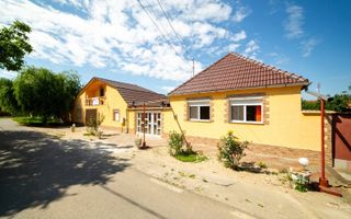 EXCLUSIVITATE – Comision 0% | Casa spatioasa | Santana - Arad - Poză 1