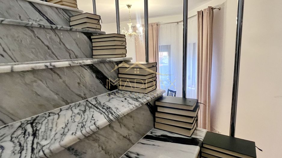 Casa **8 camere** // Domenii - Poză 4