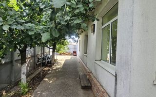 Casa la sol cu teren 1055 mp si livada - Vanatori, Galati - Poză 2