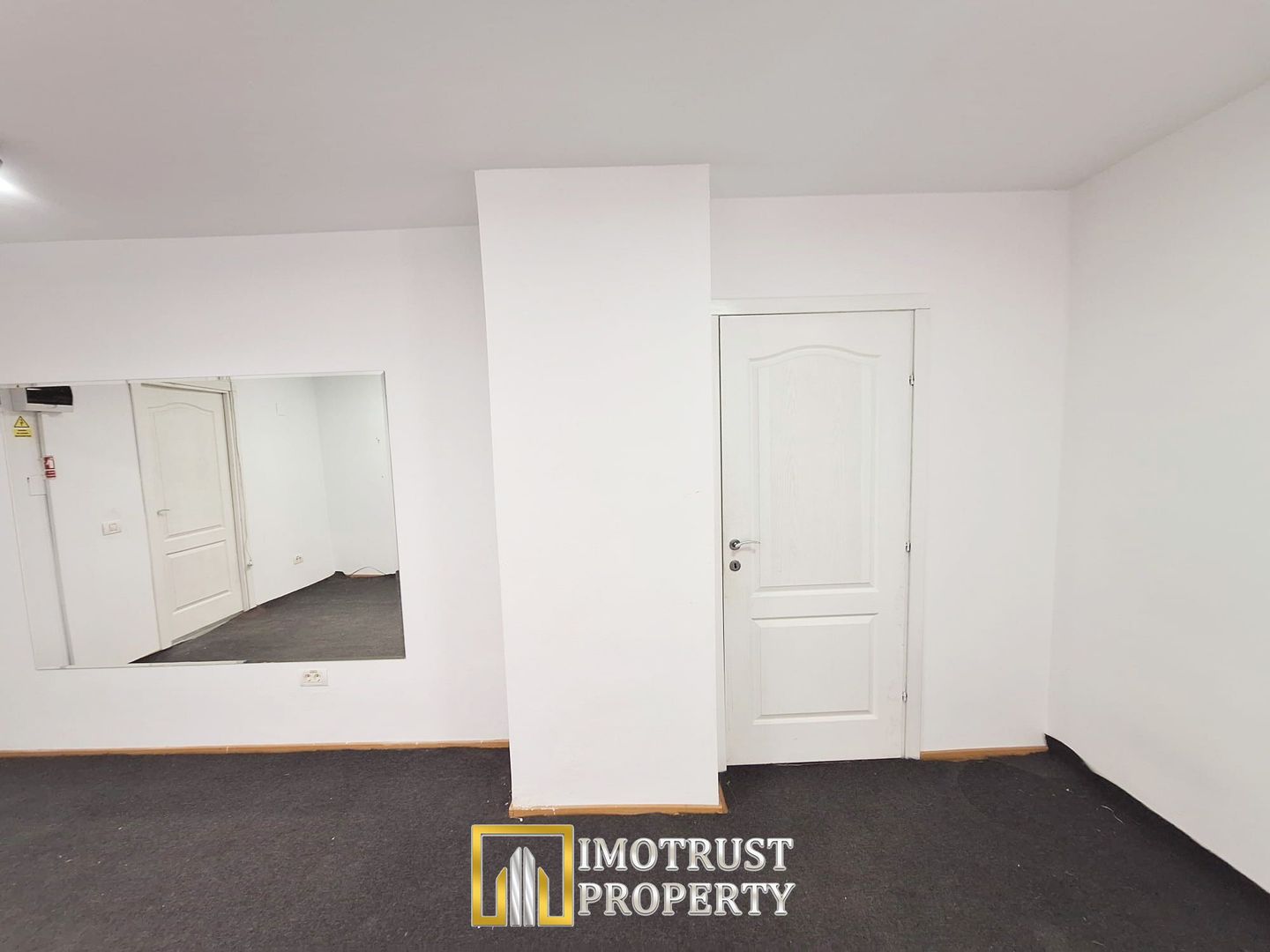 Spațiu ultracentral de vânzare în Arad | 87 mp utili - Poză 5