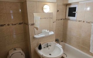 Apartament cu 3 camere decomandate, 2 bai, pe 21 Decembrie 1989! - Poză 4
