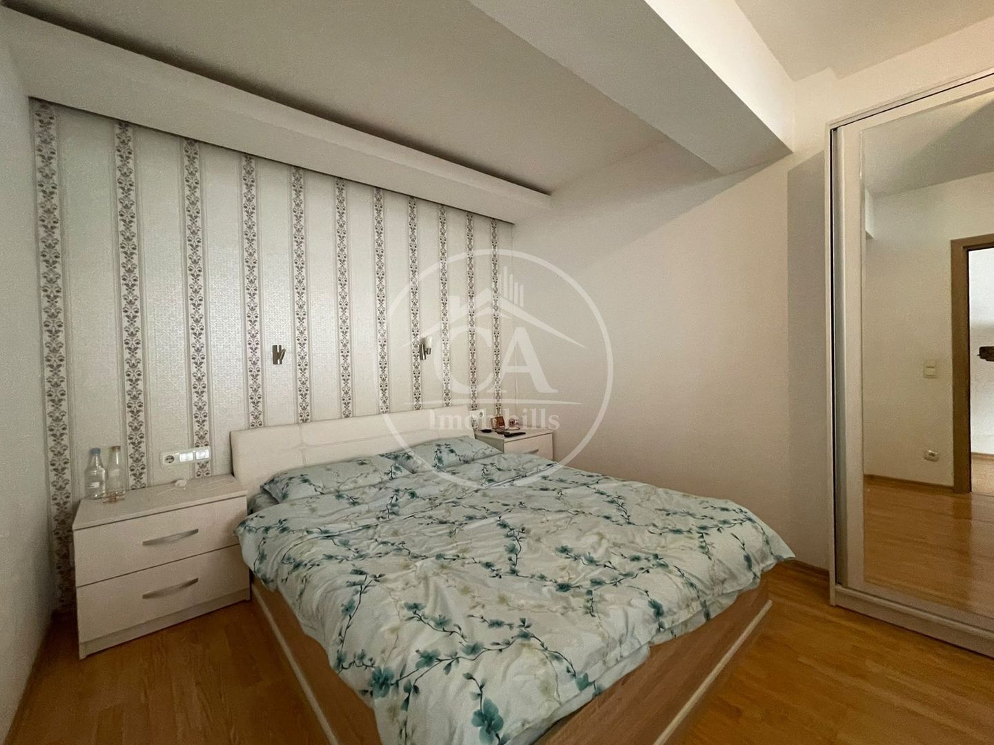 Apartament cu 3 camere de vanzare în Zona Nufărul, Oradea - Poză 1