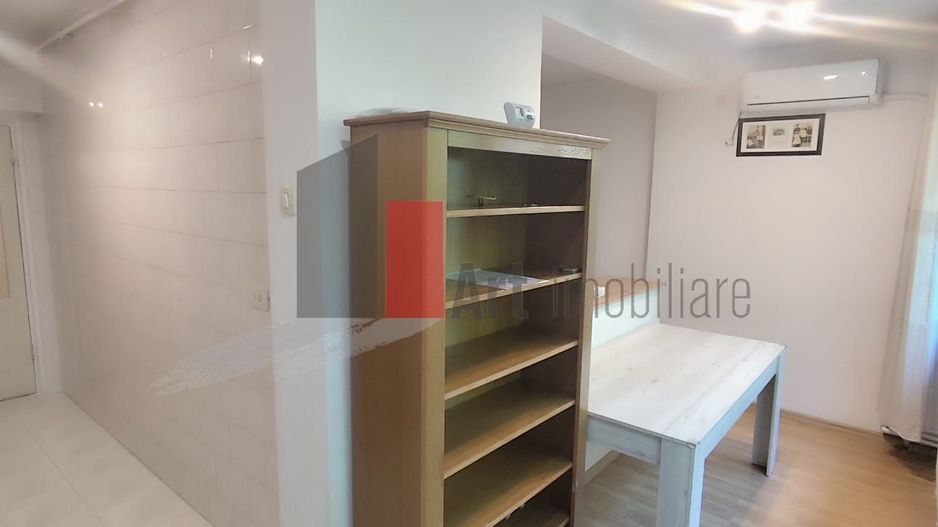 Apartament de vanzare cu 2 camere in zona Pajura. - Poză 20