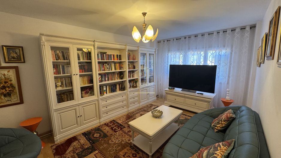 APARTAMENT 3 CAMERE CAMPULUNG, ETAJ 3, ULTRACENTRAL - Poză 2