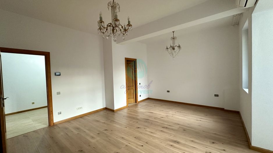 Garsoniera renovata intr-o zona boema - Poză 4