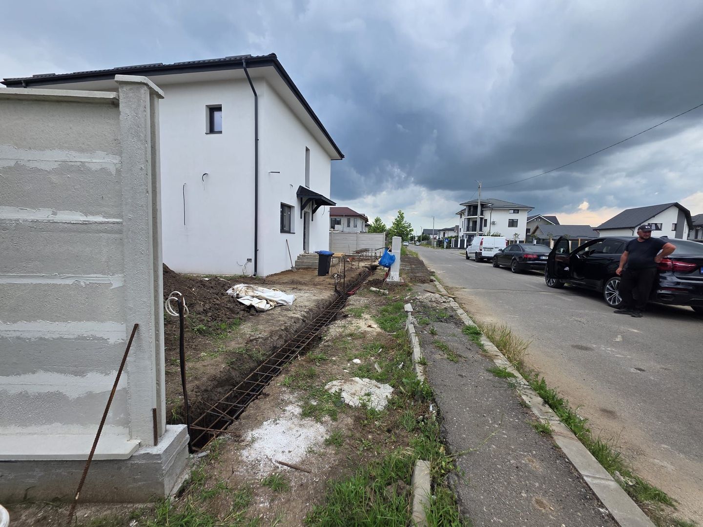 Vilă individuală în Tunari – 5 camere, curte privată - Poză 33