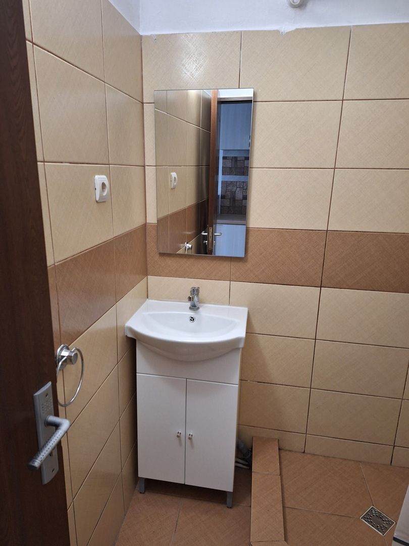 Buziasului | 1 Camera | Recent renovata | Disponibil imediat - Poză 9