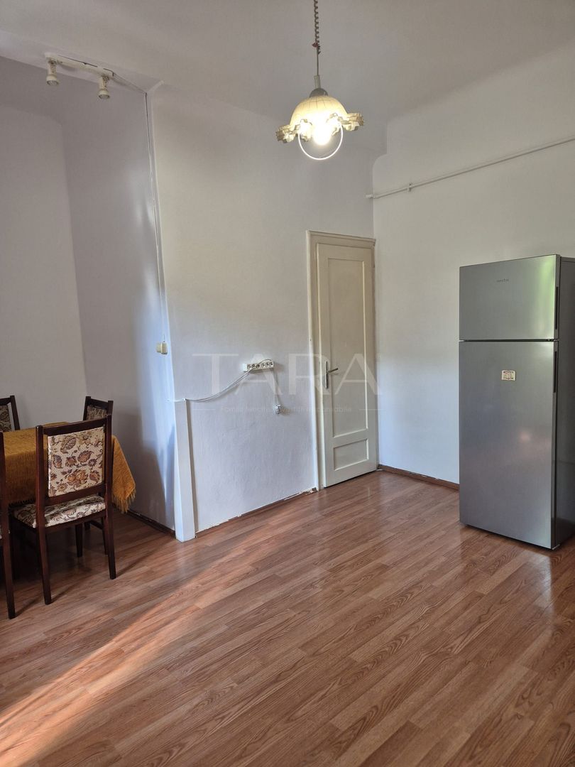 Apartament în Vilă Interbelică – Ultracentral, lângă Parcul Central - Poză 8