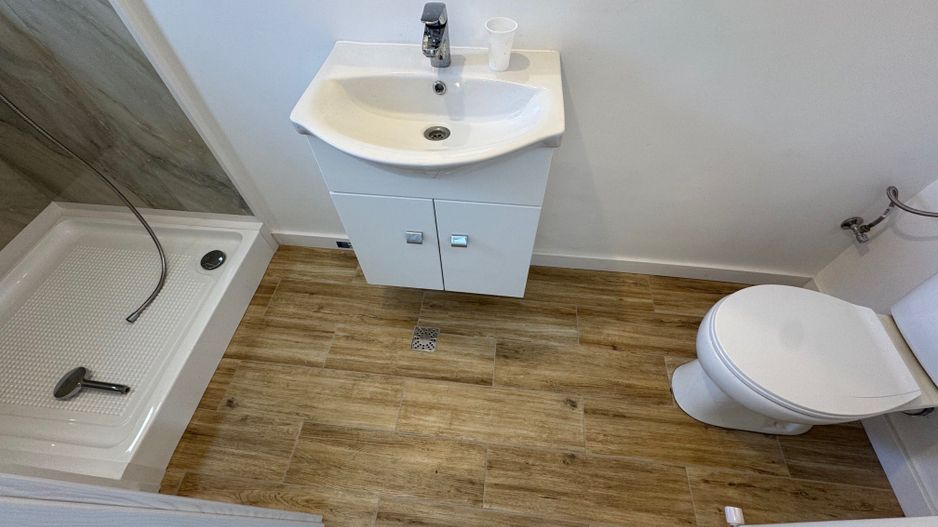 Vile 4 camere Tunari, Zona f buna, asfalt - Poză 9