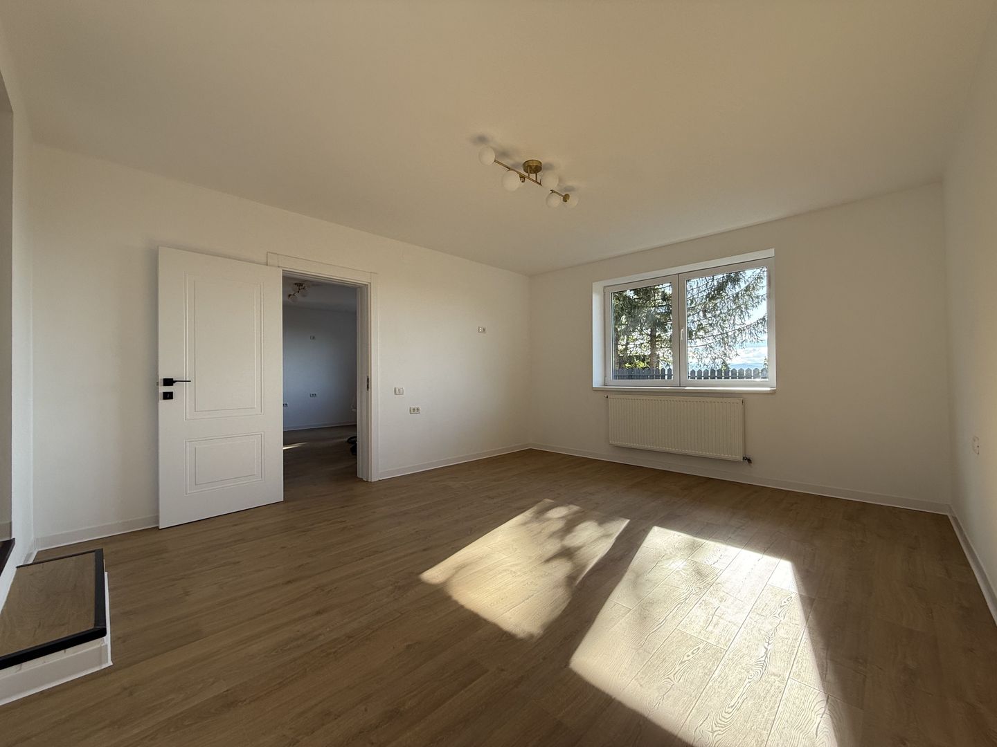 Apartament cu 2 camere in casa in Blumana, Brasov - Poză 16