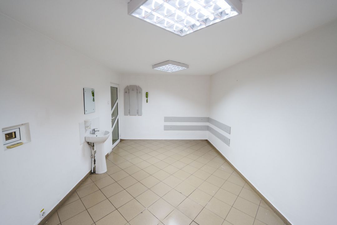 Spatiu parter, 56 mp, ideal cabinet medical, birouri sau servicii – Sarari - Poză 2