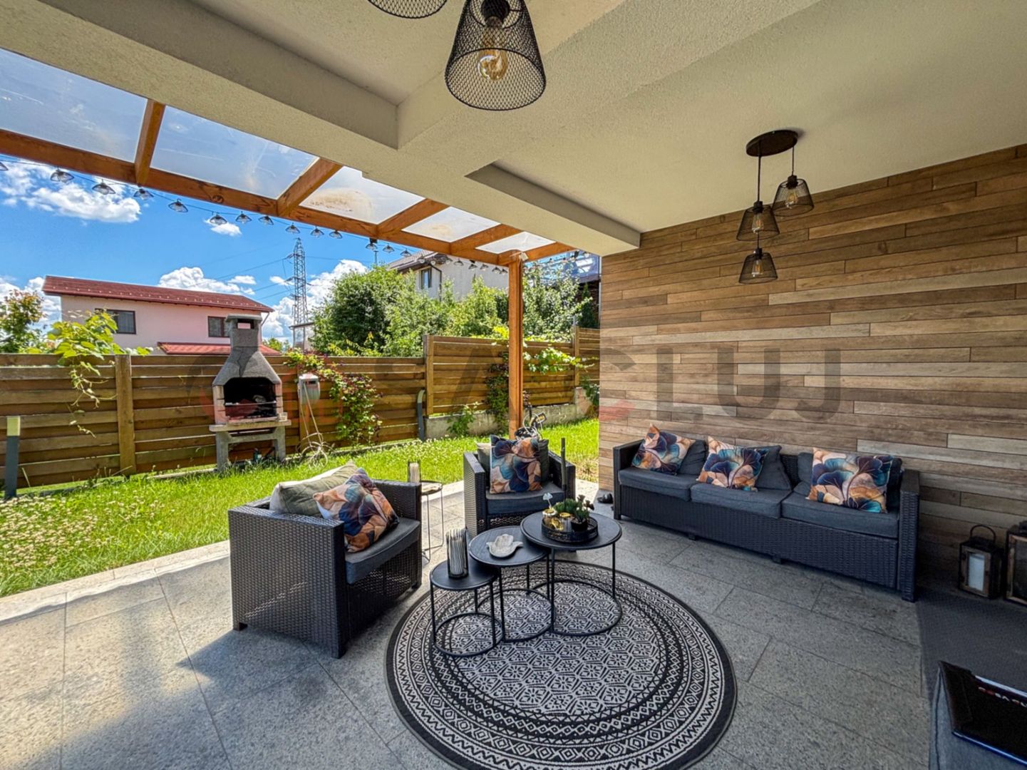 Duplex la cheie - Priveliste frumoasa si curte amenajata - Poză 12