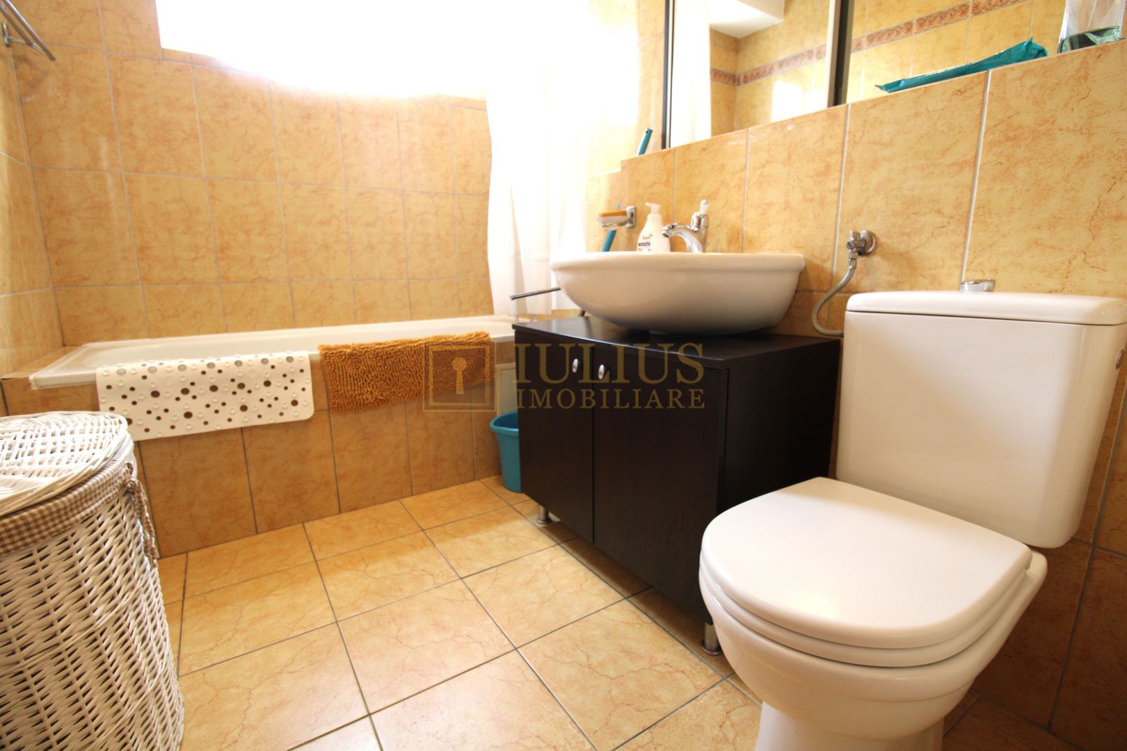 Apartament in zona Lipovei - Poză 10
