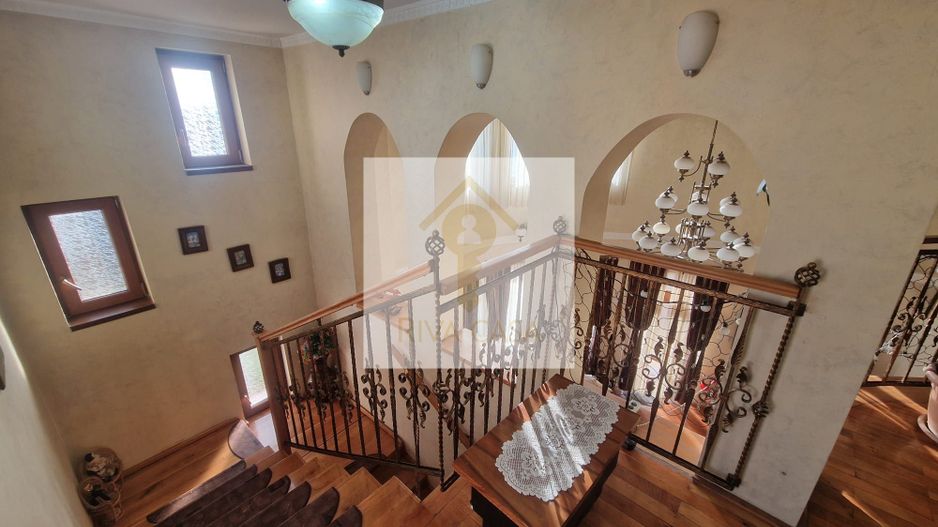 De vânzare: Vilă unică, vintage-modernă, zonă Grigorescu Oradea. - Poză 10