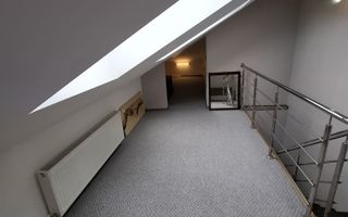 Apartament pe 2 nivele intrare Dumbravita - Poză 25