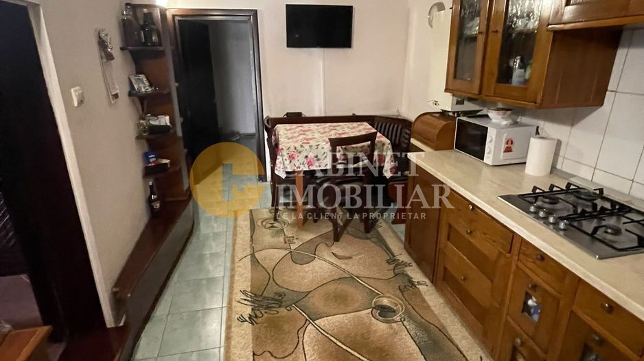 Vila Miroslava 5 camere - 1000 mp teren - mobilata - Poză 19