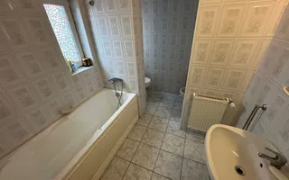 Casă / Vilă cu 5 camere zona Lunei - Poză 23