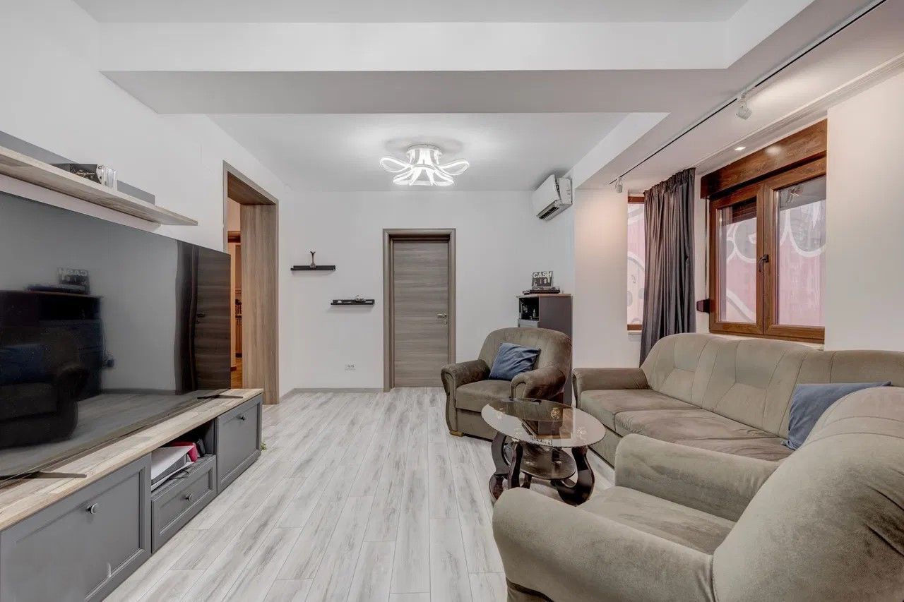 URGENT!, IMOBIL INDEPENDENT, 1260 MP, CURTE, LOCUIT/BIROURI,NEGOCIABIL - Poză 11