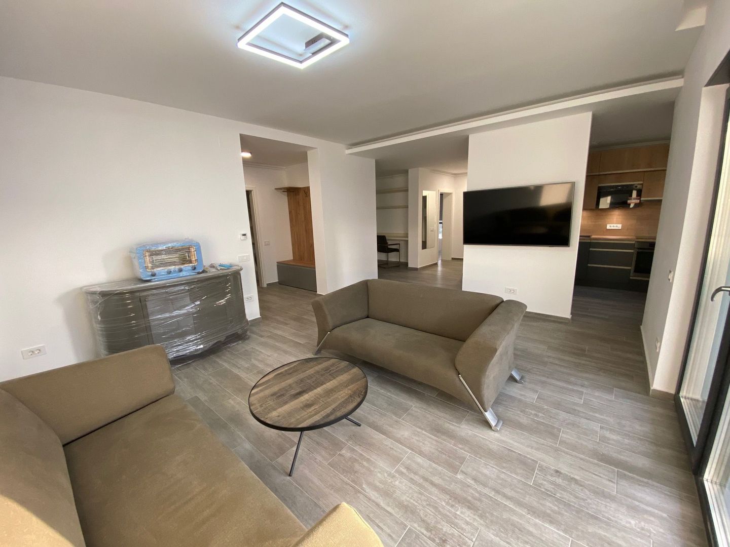 Apartament 3 camere - Dumbravita - Poză 1