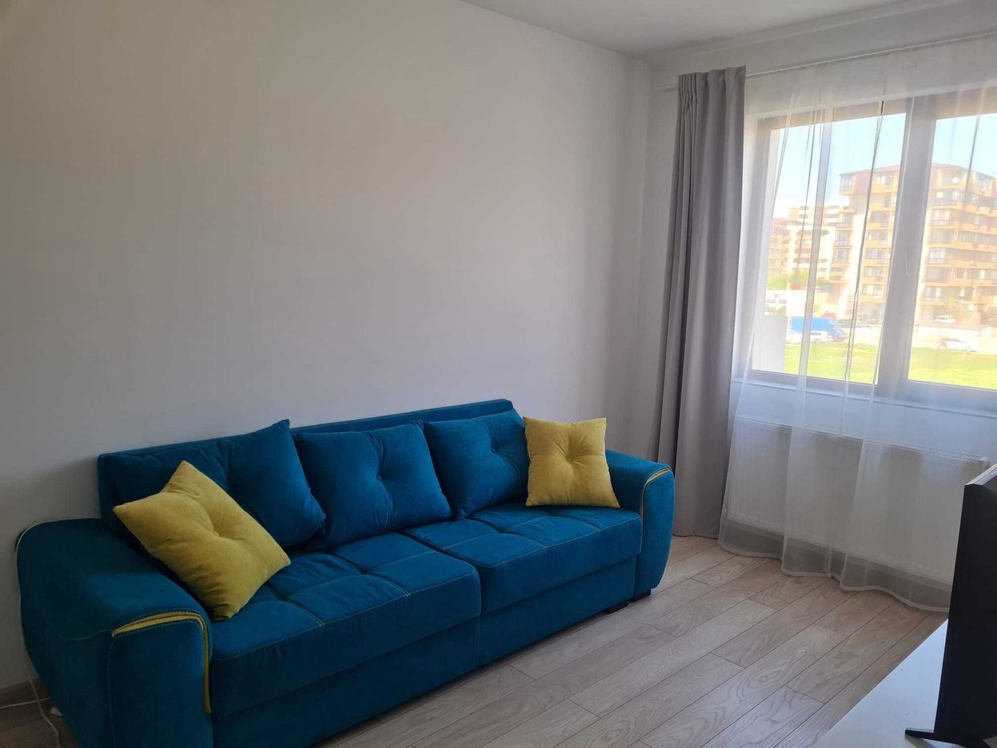 AP. 2 CAMERE SALAJ,LOC PARCARE,BUCATARIE INCHISA, MOBILAT MODERN - Poză 12