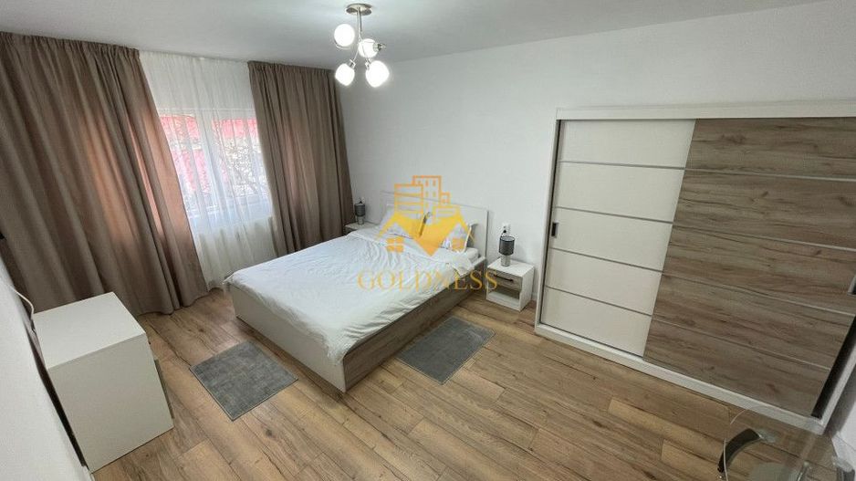 o camera decomandata, Calea Manastur, Parc Calvaria, MOL, Piața Flora - Poză 1