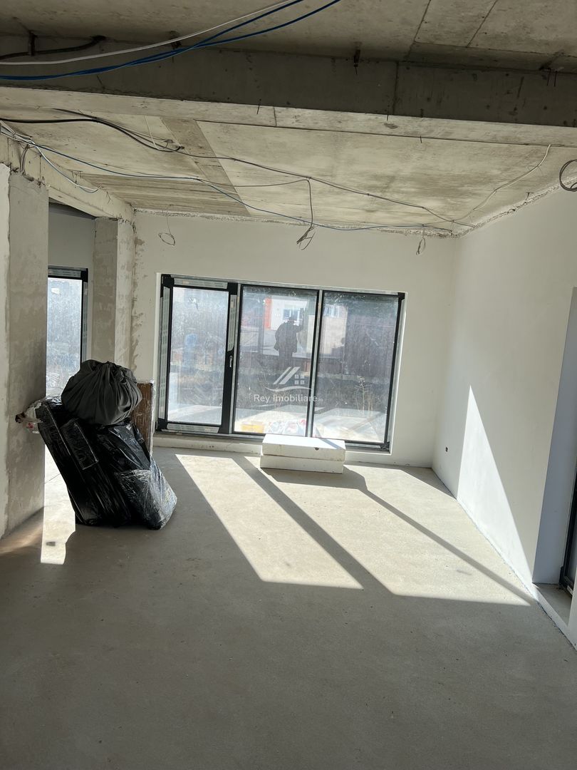 Casă construcție de Lux de vânzare în Șelimbar zonă bună - Poză 8