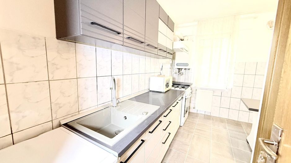 Inchiriez apartament cu 4 camere,cartier Tudor - Poză 1