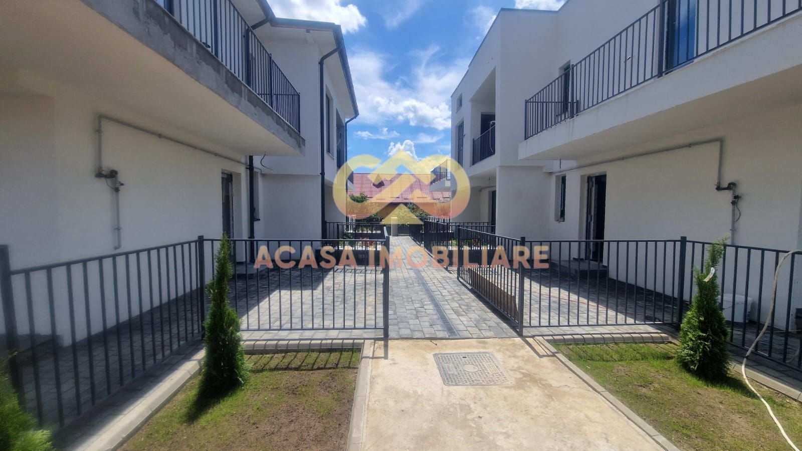 APARTAMENT 3 CAMERE PE 2 NIVELE  VALEA LUPULUI - Poză 1