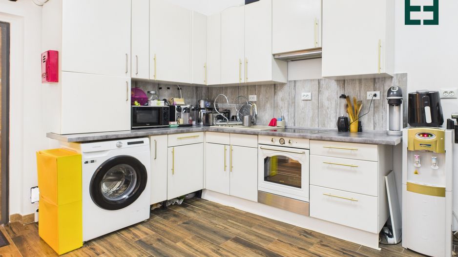 Apartament la casă cu 3 camere, Zonă Centrală - Timișoara - Poză 2