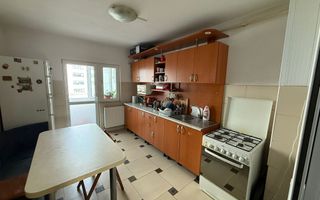 3 Camere Decomandat - 72mp- Mobilat/Utilat - Zona Frumoasa - Poză 5