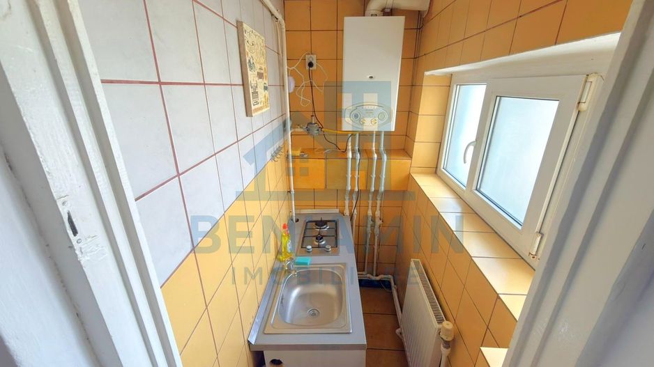 Garsoniera Decomandata pe Dezrobirii -centrala termica -etaj 9 -34mp - Poză 5