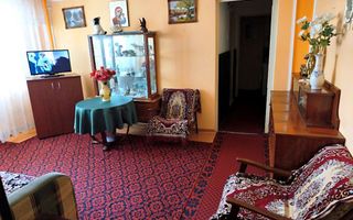 De Închiriat: Apartament 3 Camere, Zonă Liniștită, Mobilat și Utilat - Poză 8