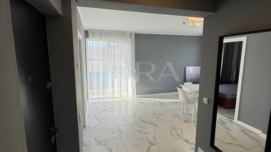 Apartament 3 camere cu curte și balcon, în zona Tineretului - Poză 1