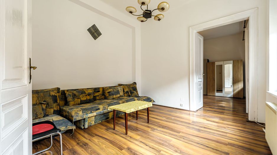 Apartament cu două camere central. - Poză 3