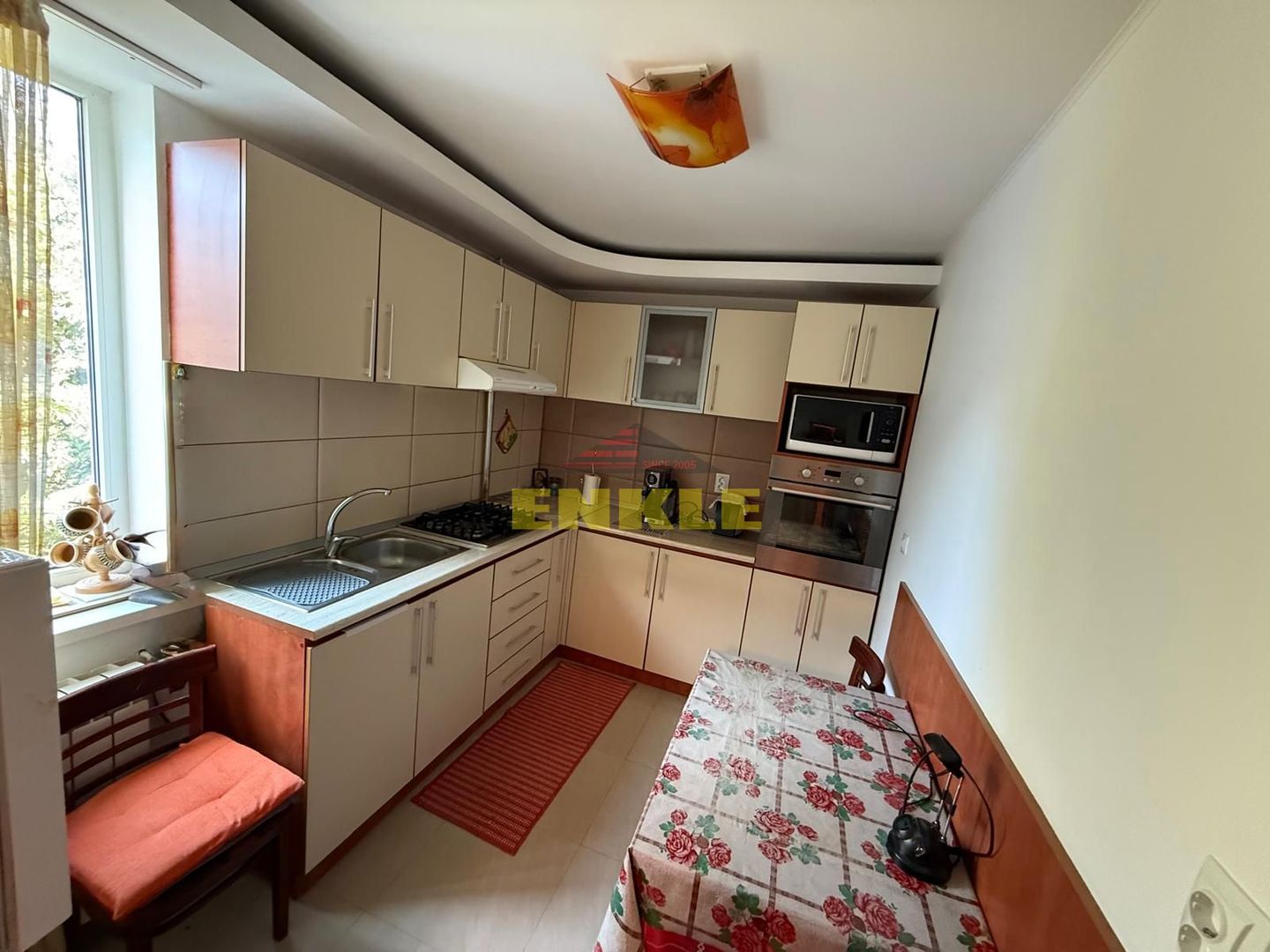 De vânzare apartament 4 camere – Zona Școala 7 - Poză 8