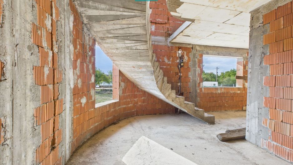 Casă la roşu S+P+1 în Bodrogu Nou - Poză 8