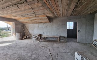 Casa la rosu,2100 mp teren,zona Micesti - Poză 7