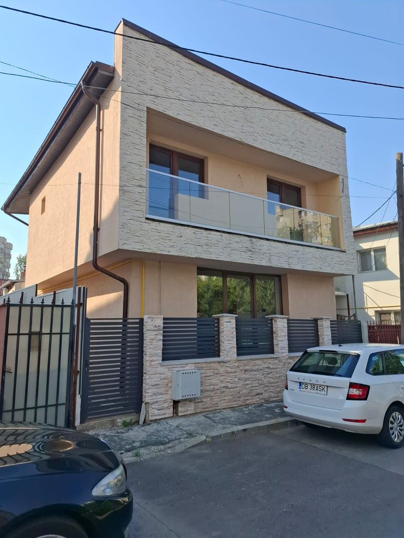 Vila deosebita Constructie noua 13 Septembrie - Poză 1