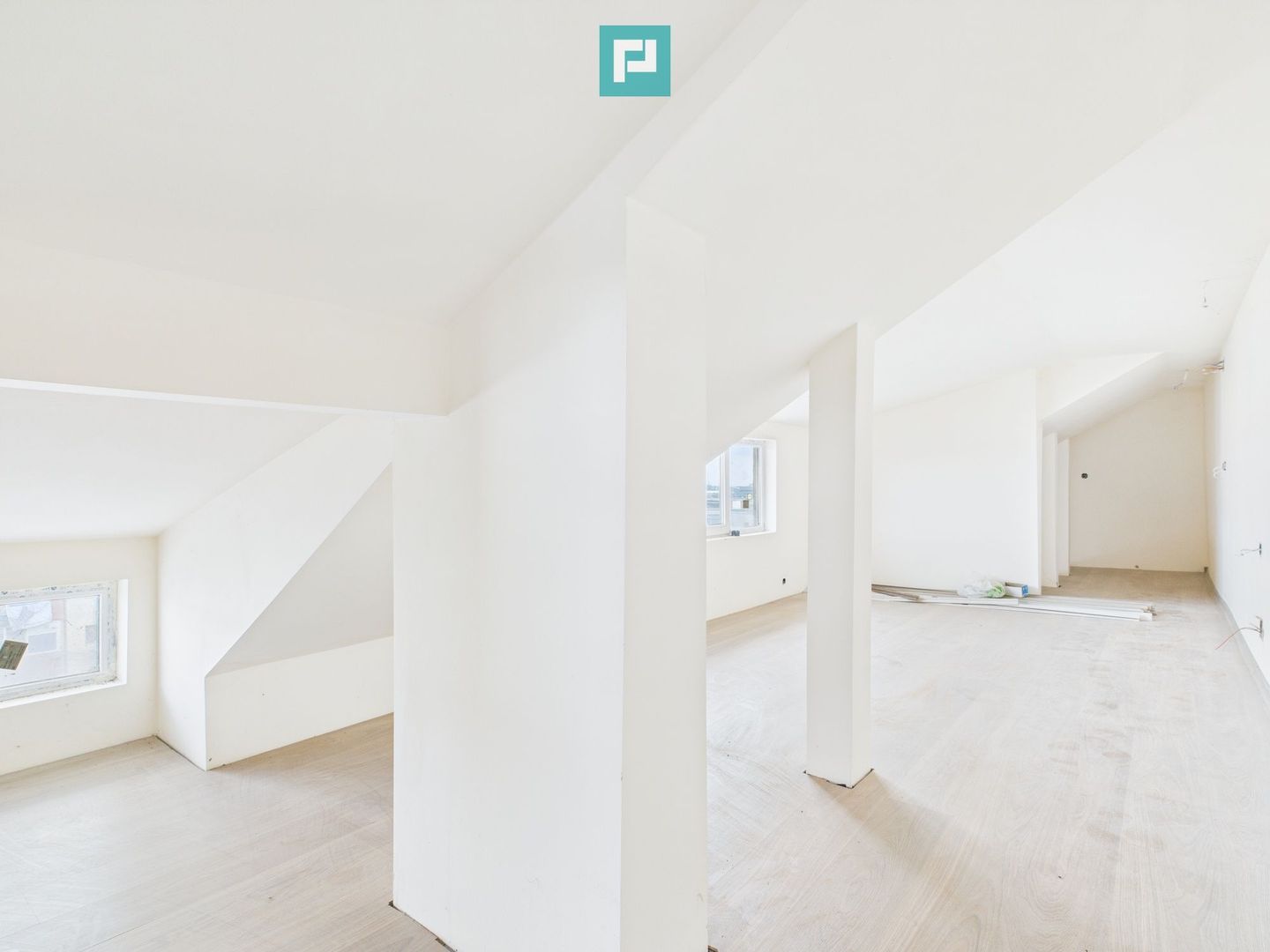 Apartament 2 camere + pod, 78 mpu, Buziașului - Poză 15